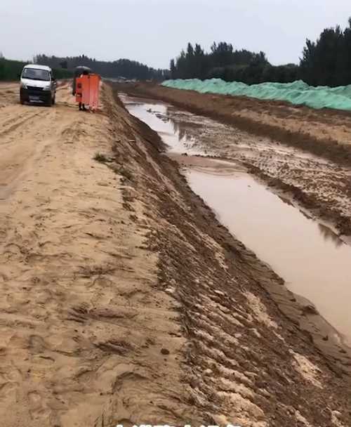 南京玄武区河道降水